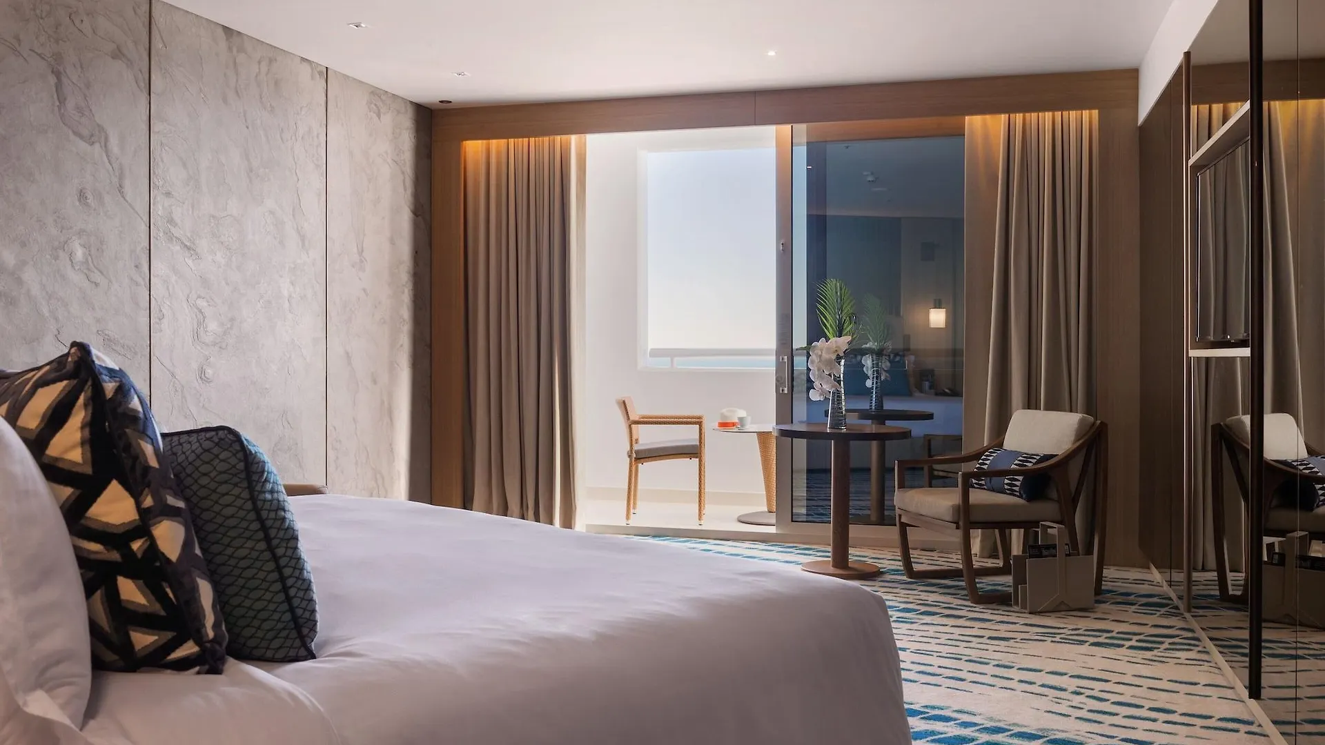 ***** Resort Jumeirah Beach Hotel Dubai United Arab Emirates